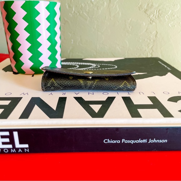 Louis Vuitton Vintage Monogram 4 Ring Key Compact Case Holder Accessory PreLoved - Picture 4 of 12